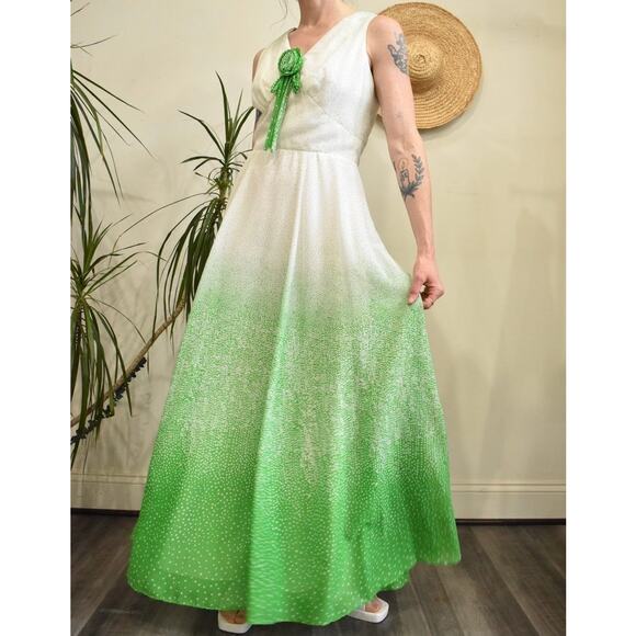 Vintage Bloomingdale’s Maxi Dress - Picture 3 of 13